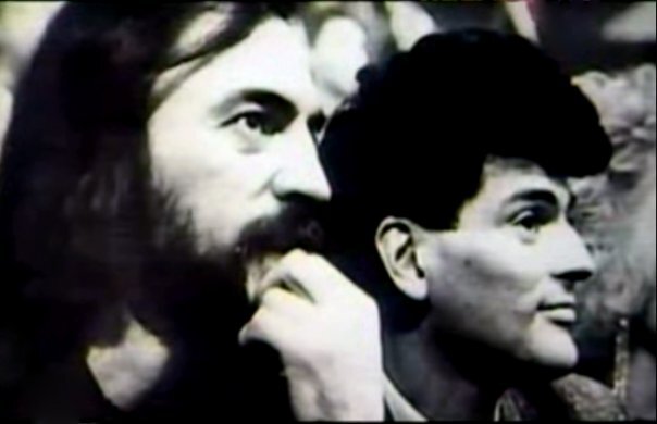 М. Боярский и В. Резников (первый исполнитель песни и ее автор)