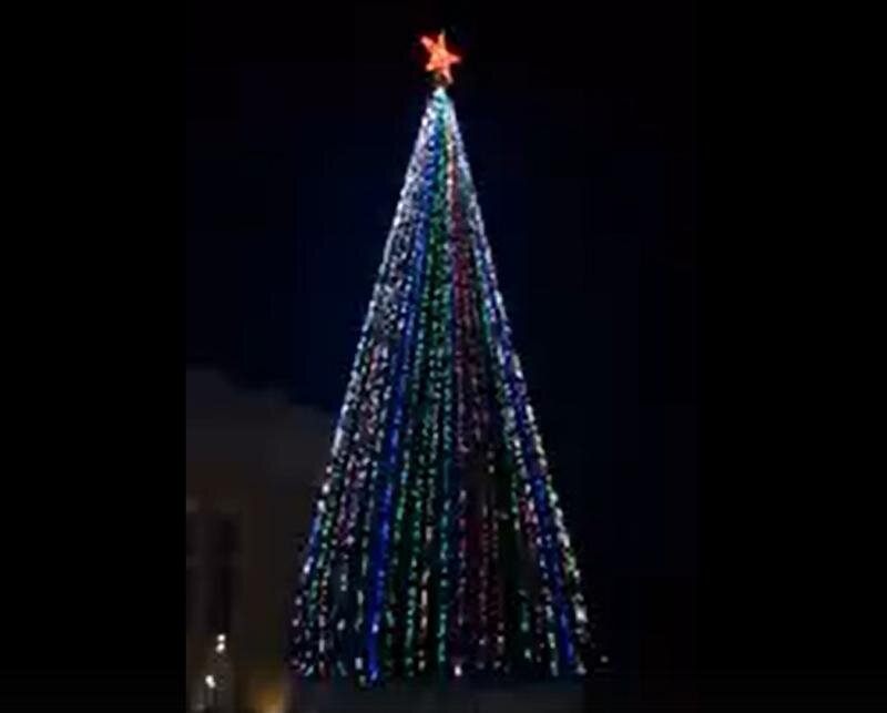 Как выглядит новогодняя елка в городе кагане Каким запомнился Мариуполь. 2020 год в 115 фотографиях