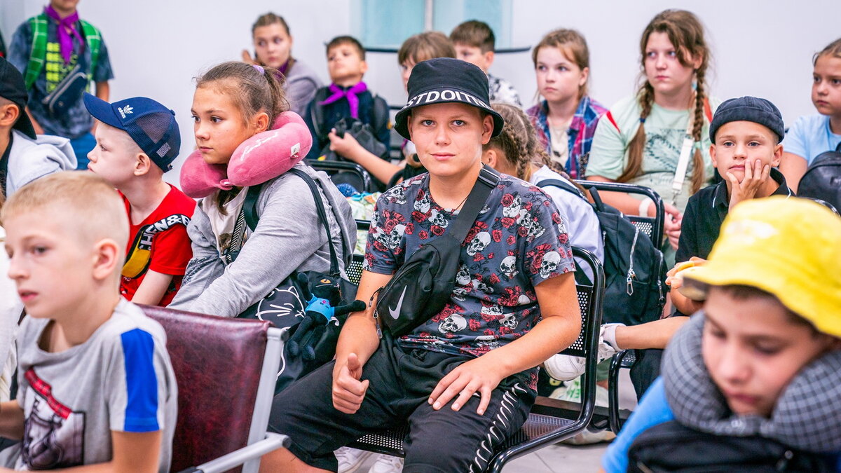    Отдохнувшие в Югре маленькие макеевчане отправились домой