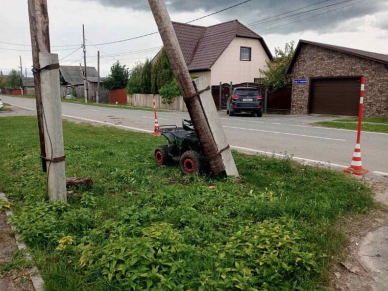    Авария произошла в селе Ярково Тюменского района