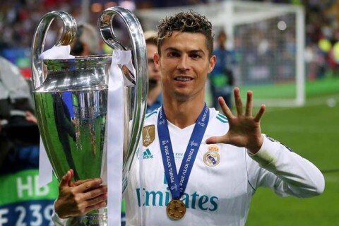 КриРо с кубком Лиги Чемпионов в составе мадридского Реала