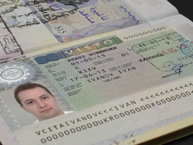 Получение визы москва. Шенген на 5 лет. Виза шенген. Итальянский шенген. Виза шенген Италия.
