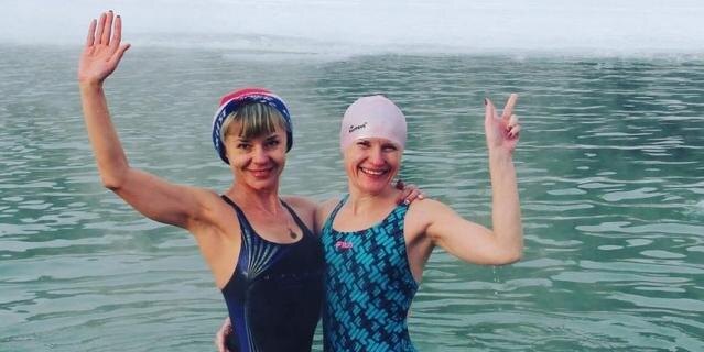 Татьяна слева