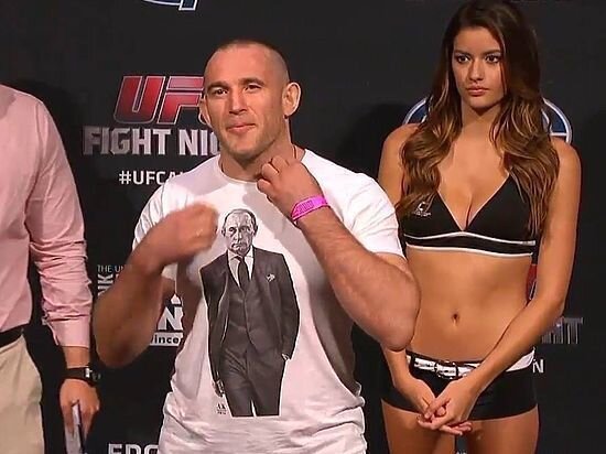 Алексей Олейник