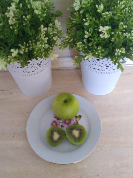 Фото перекуса: яблоко и киви