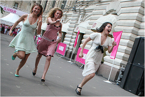 Москва, 2006 год, забег у ГУМа