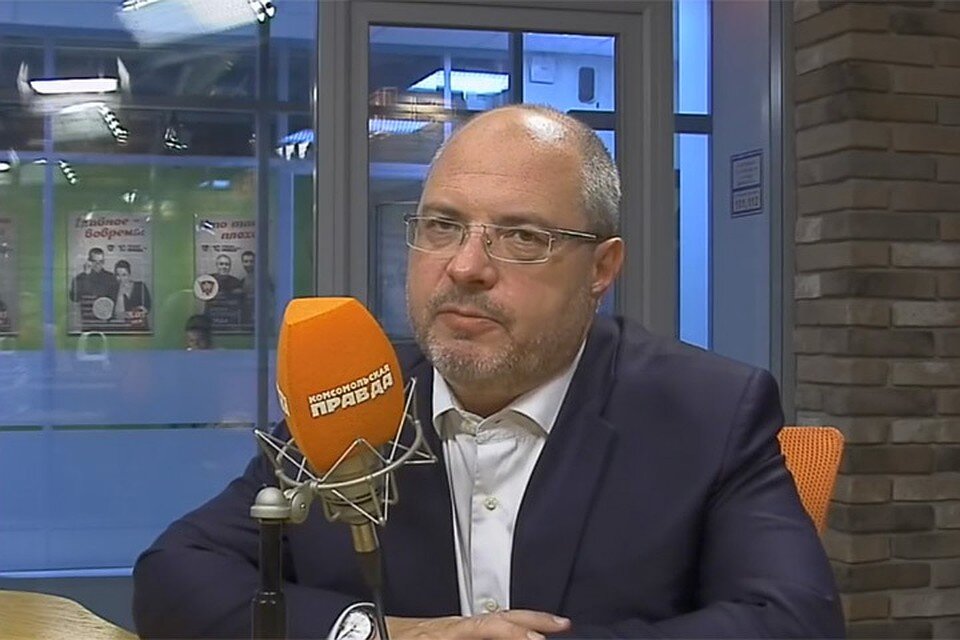 Депутат Госдумы Сергей Гаврилов, ставший невольным началом протестов в Грузии, в эфире Радио "Комсомольская правда" рассказал, что происходило в Тбилиси. Фото: YouTube  