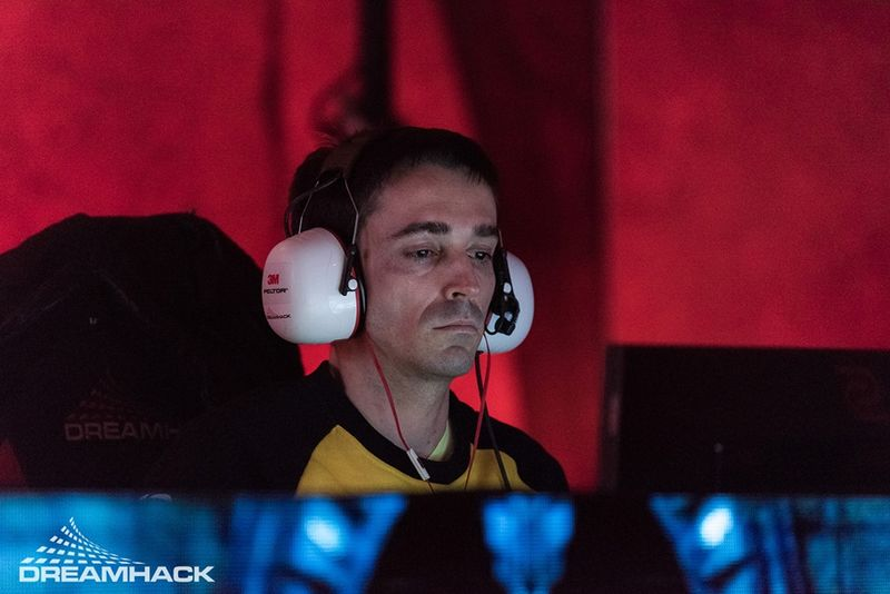                                                       Российский игрок: Антон "Cooller" Синьгов 