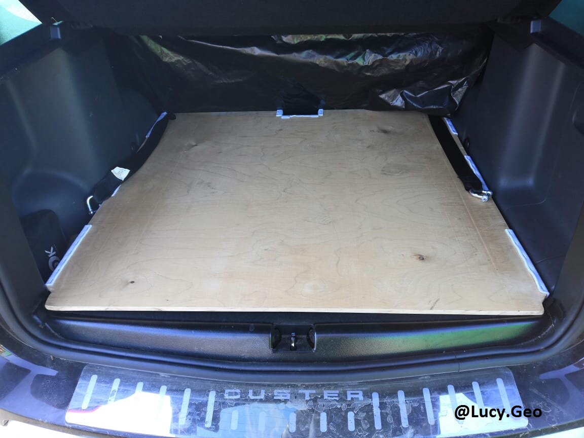 фанерка в багажнике