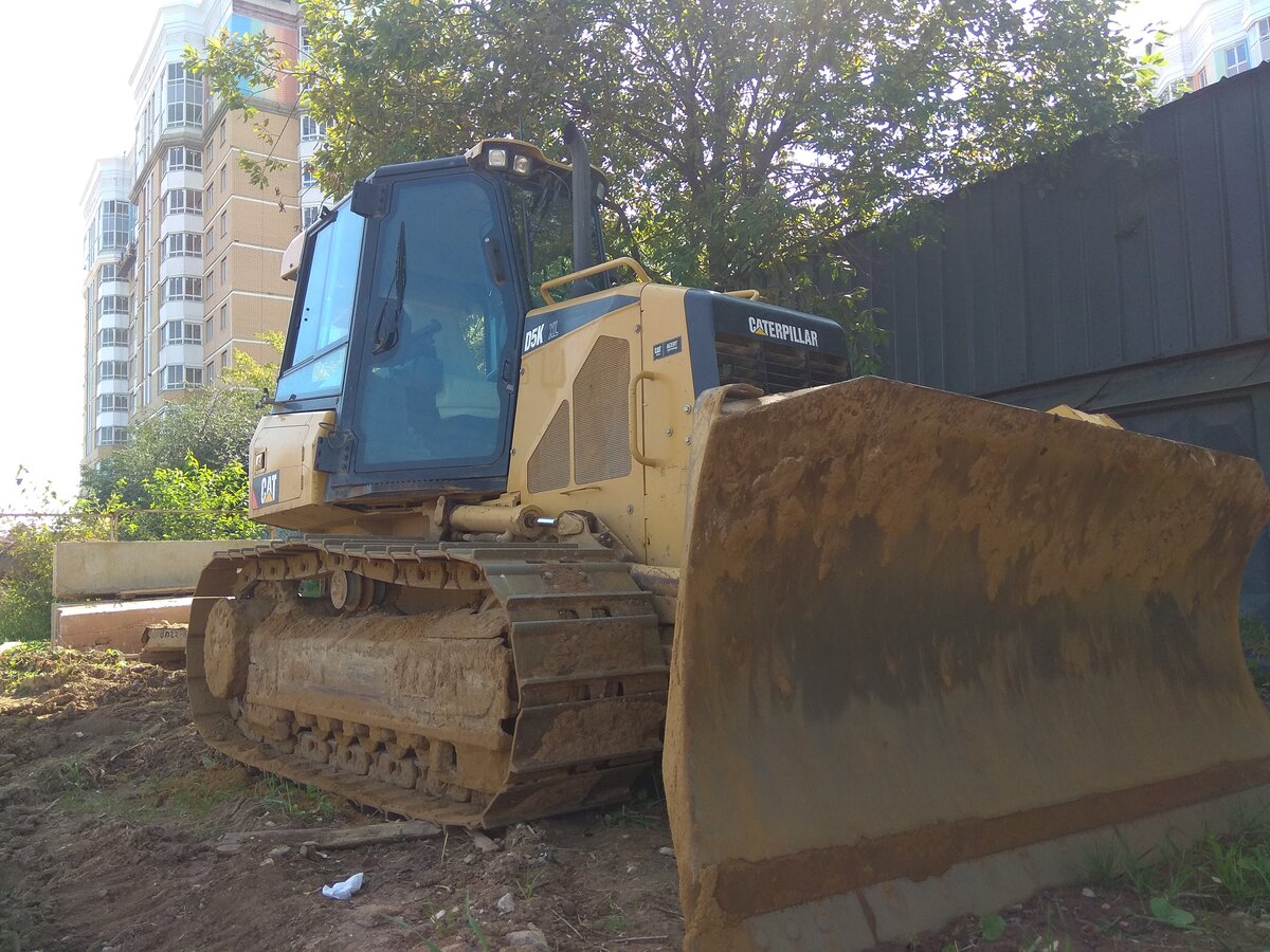 Мой нынешний бульдозер CAT D5K xl