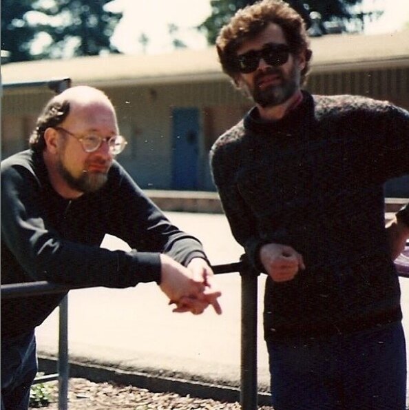  Об этом нам заявляет так называемая гипотеза «упоротой обезьяны», придуманная братьями Теренсом и Деннисом Маккена