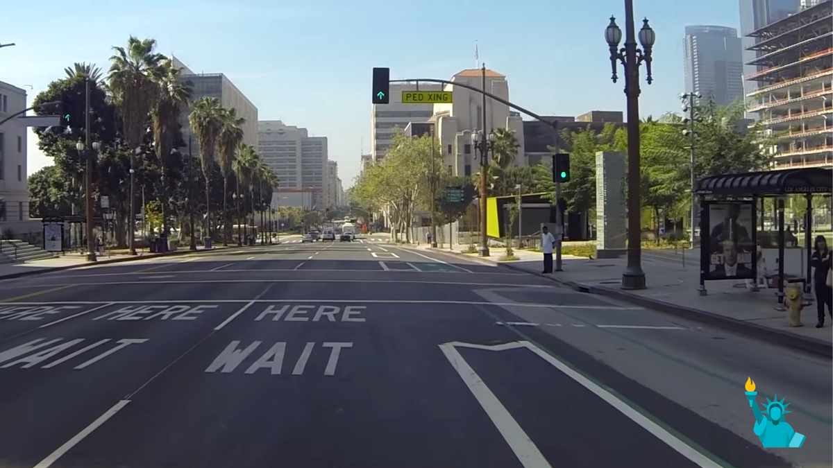 6 плюсов жизни с друзьями