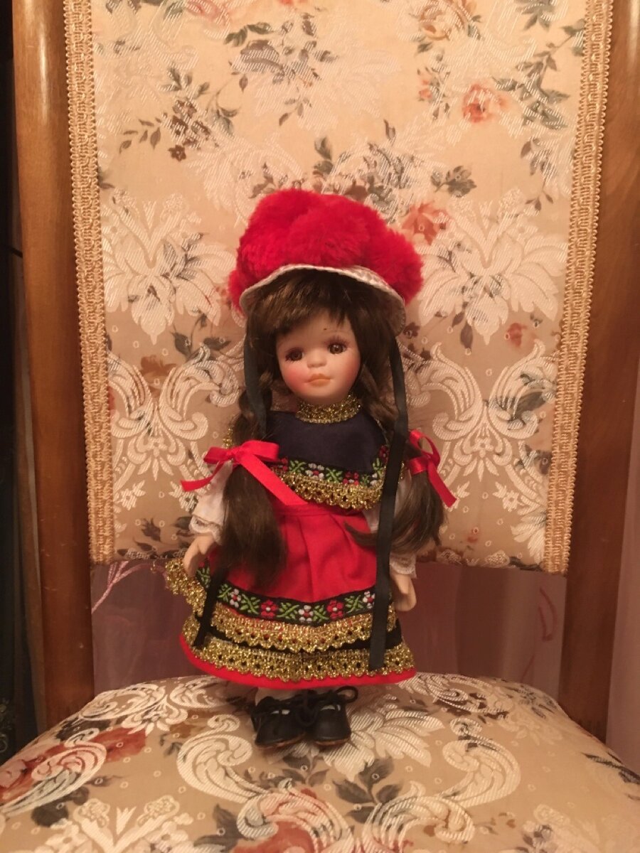 Eine  schöne deutsche Puppe! / A beautiful German doll! 