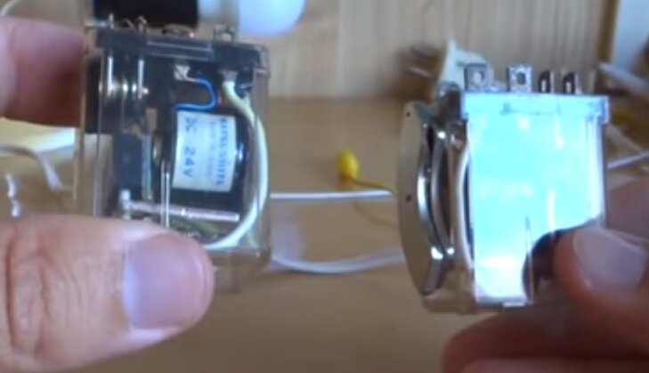 Реле с удержанием состояния