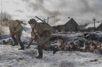 СТАТЬЯ ПО ТЕМЕ«Убит подо Ржевом». Рецензия на фильм «Ржев»Вот только в отличие от «Сашки», проникнутой глубоким психологизмом, повесть «Искупить кровью» пришлась на времена поздней перестройки, когда ее автор ударился в политику и призывал к скорейшему демонтажу советского строя. Но распад СССР и последующие события станут для писателя глубочайшим потрясением, и уже в начале 1992 года он начнет публиковать статьи с резкой критикой происходящего. Не так Кондратьев представлял себе преобразования. 
