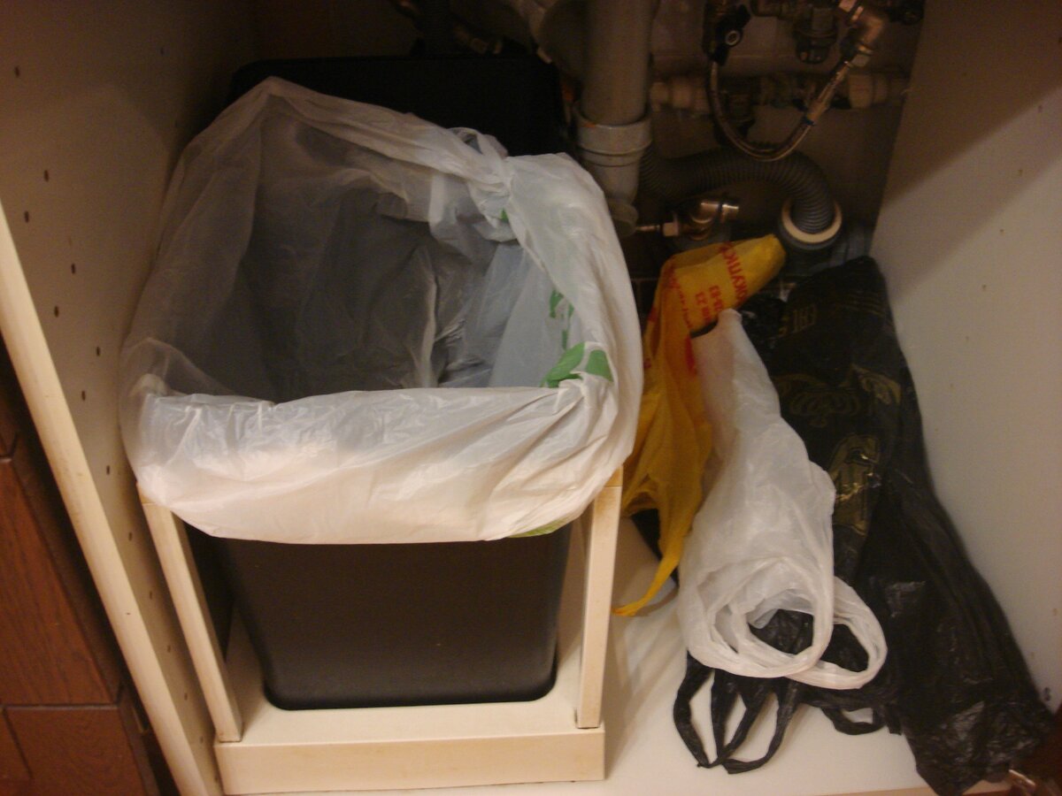 Фото сделано автором (раньше я хранила пакеты примерно так)