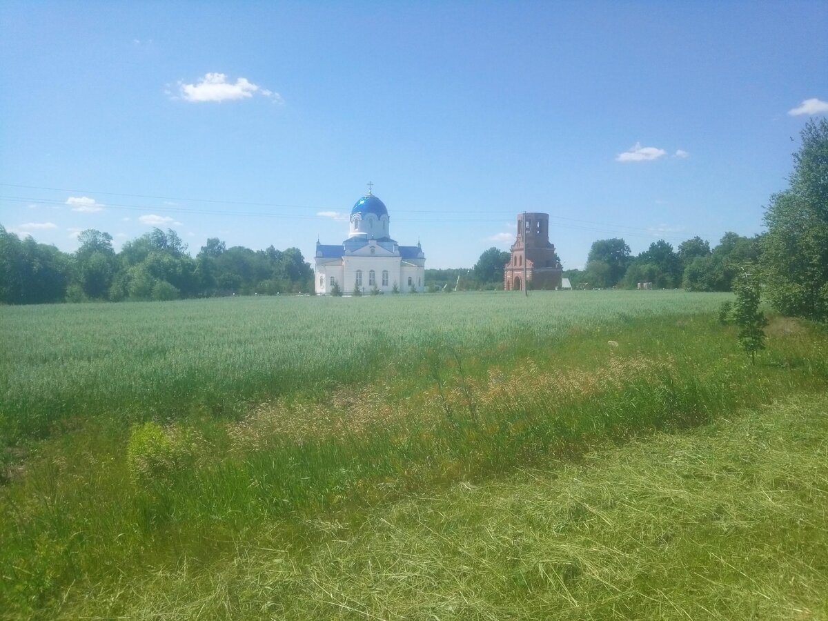 Церковь Рождества Пресвятой Богородицы в Абрютино