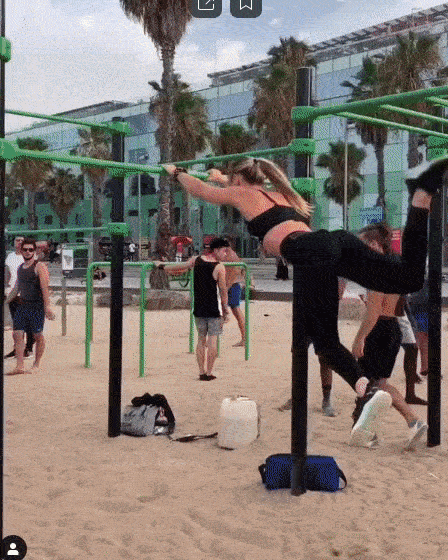 Источник: https://www.instagram.com/ginascarangella_/