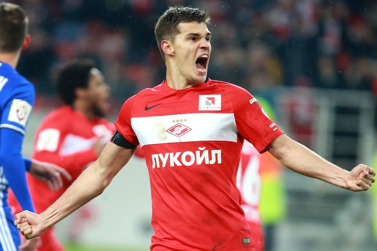 Роман Зобнин.