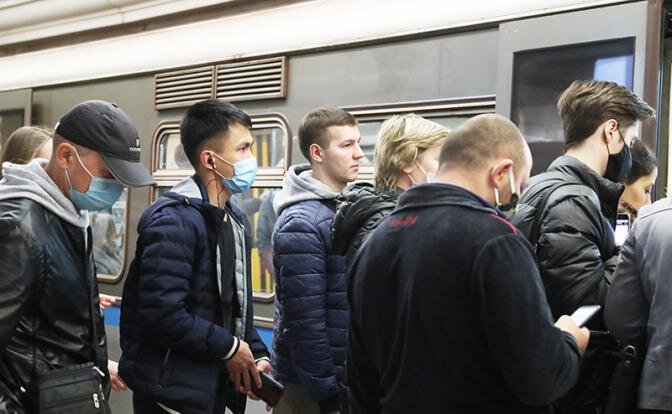 1016 В московском метро женщину избили за кашель
Фото: Сергей Фадеичев/ТАСС