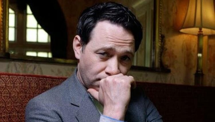  Кадр из сериала "В погоне за тенями"