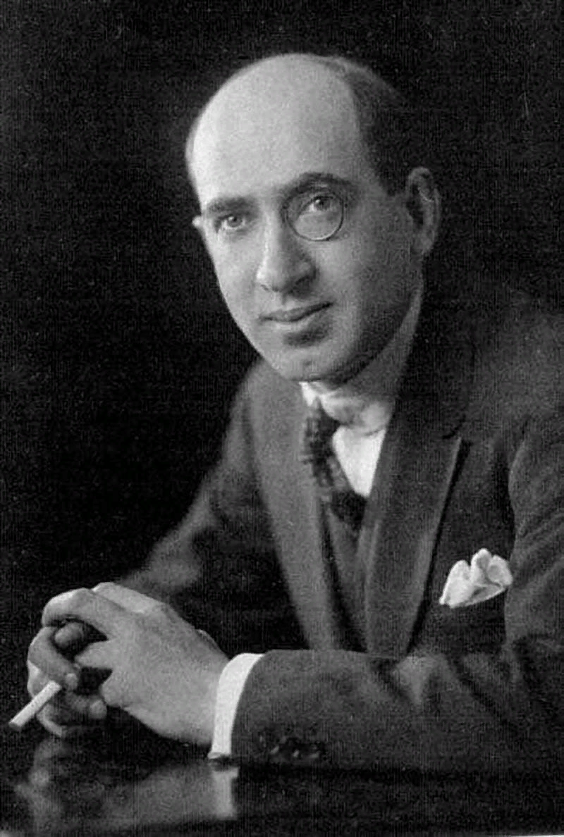 артур лурье