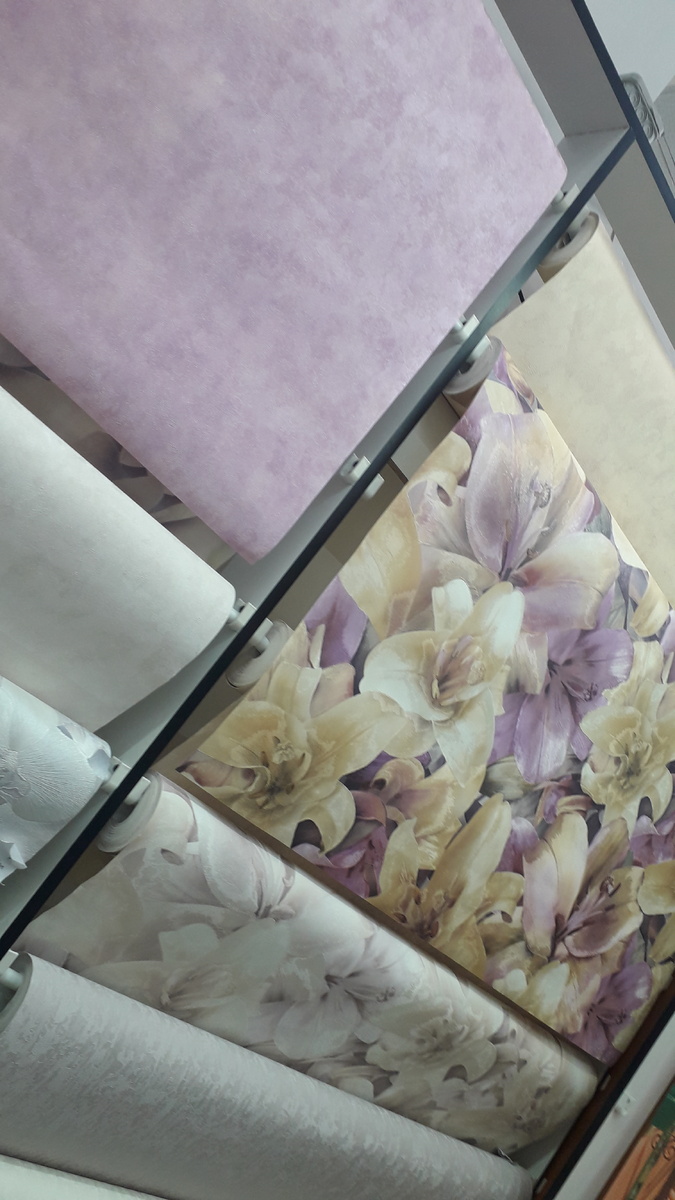 Посылаю фотки Юле, советуюсь по качеству .