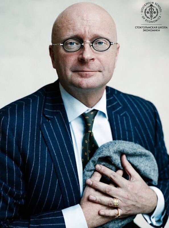 Йонас Риддерстреле - мыслитель, писатель, эксперт по современному лидерству. Соавтор всемирных бестселлеров «Бизнес в стиле фанк» и «Караоке-капитализм»