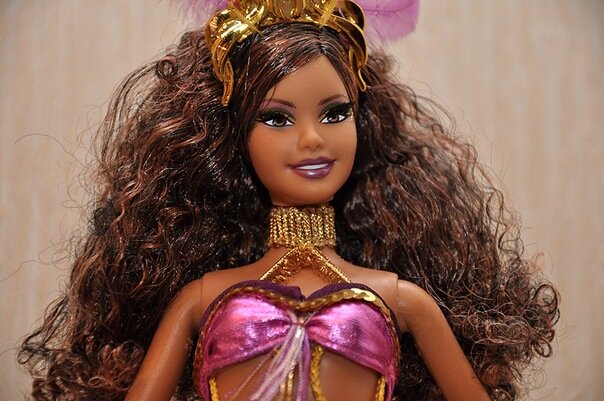 http://dollshouse.ucoz.net/Barbie-Festival/2005-Carnaval-Barbie-Doll-006.jpg