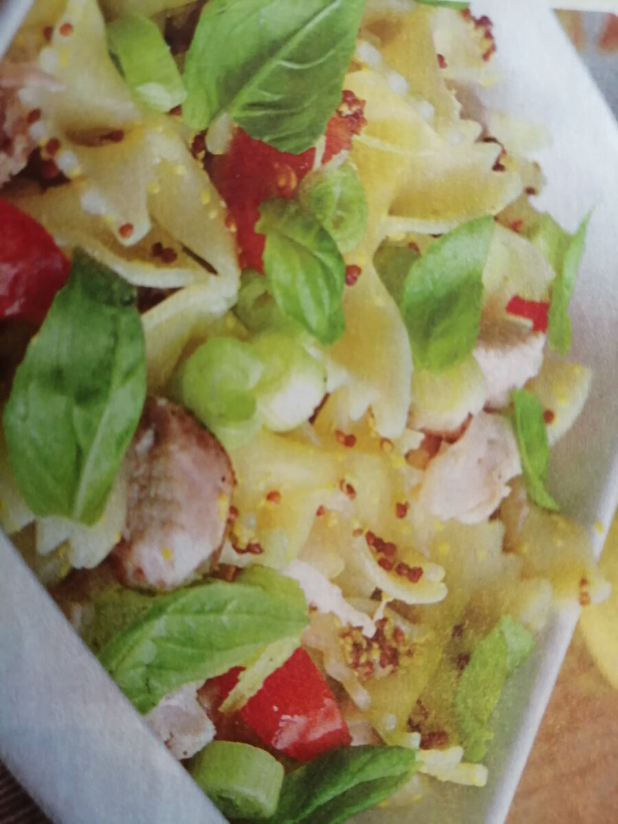 Моя соседка именует это блюдо салатом, только тёплым, Приготовила я как- то его по образу и подобию. Всем понравился , а главное не займёт так много вашего времени!