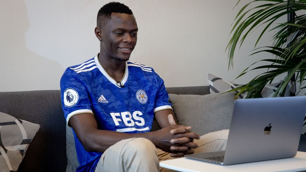 Патсон Дака смотрит матч с "Ростовом"