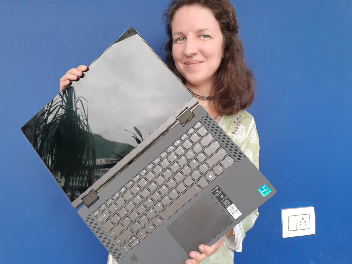 Ноутбук-планшет, 2 в 1 + сенсорный экран + лёгкий по весу