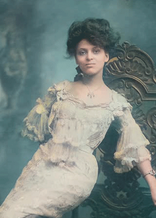 Минни Браун