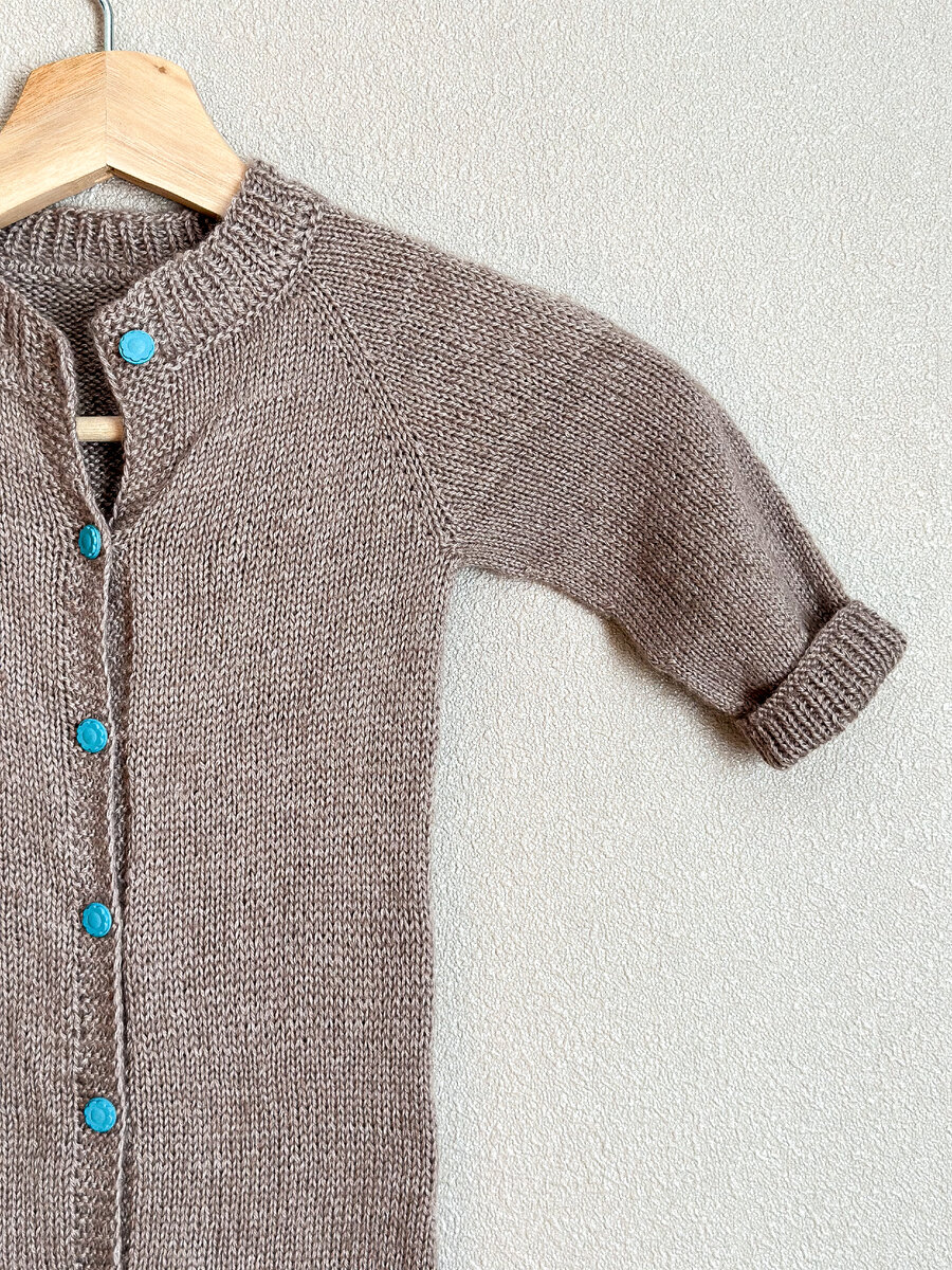 Детали детского комбинезона