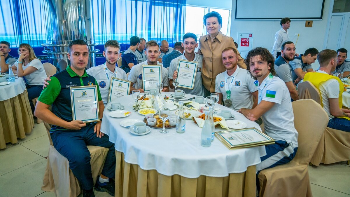    Наталья Комарова наградила победителей и призеров Летних игр «Мы вместе. Спорт»