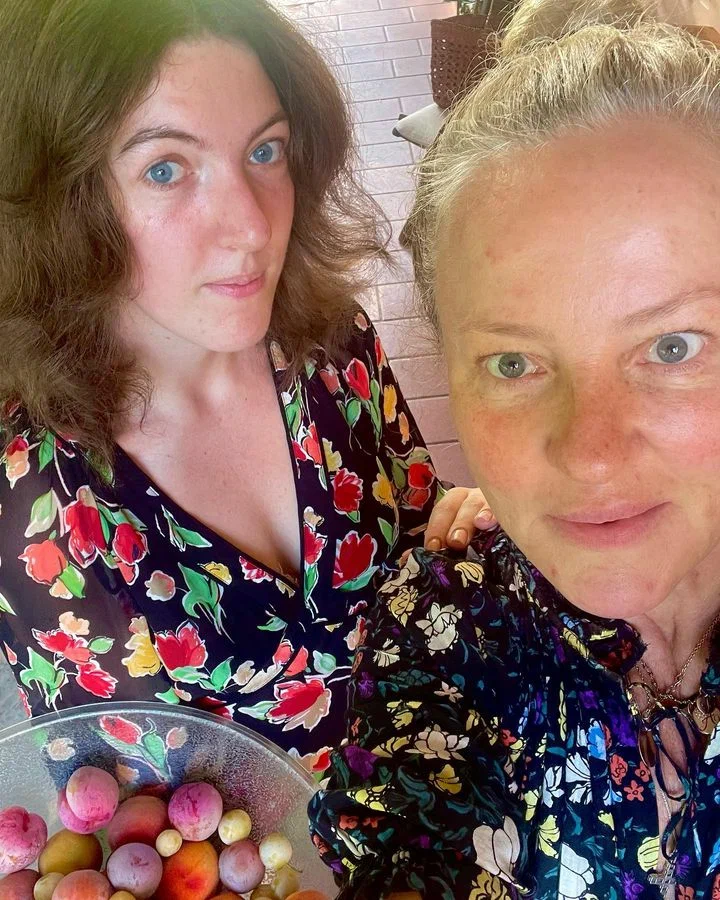 Александра Вертинская с дочерью Василисой (Соцсети) 