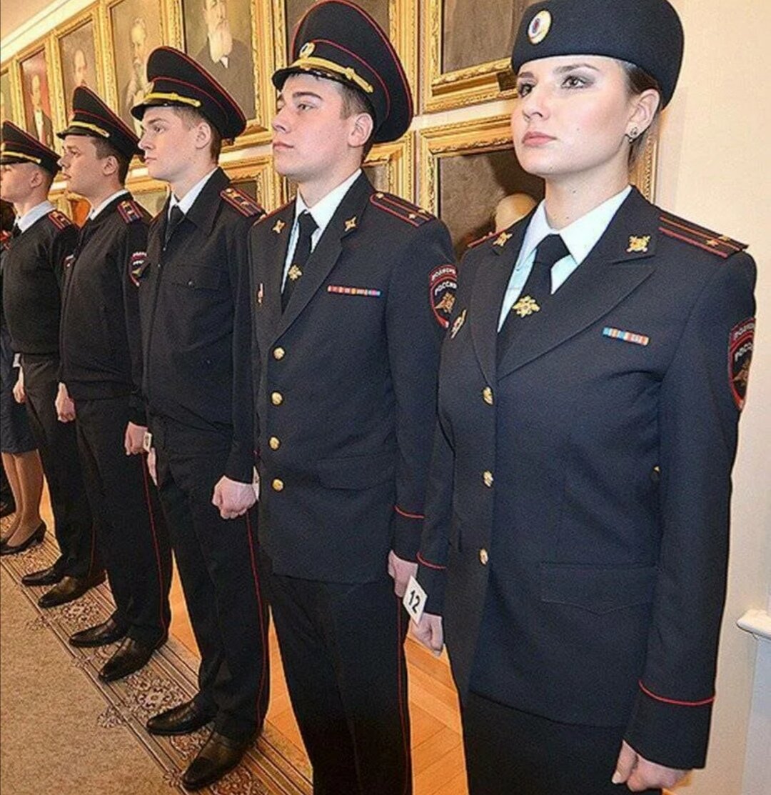 Форма полицейского офицера МВД РФ