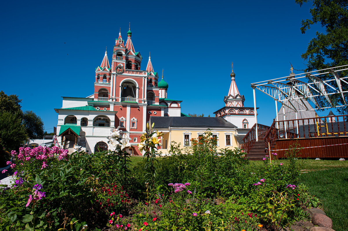 Саввино-Сторожевский монастырь Звенигород фото