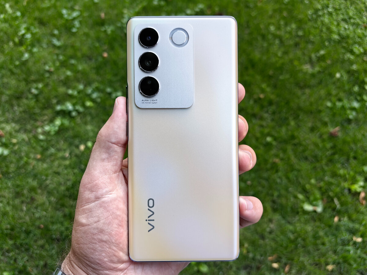 Vivo V27 «струящийся золотой» - новый цвет | AI-TREND | Дзен