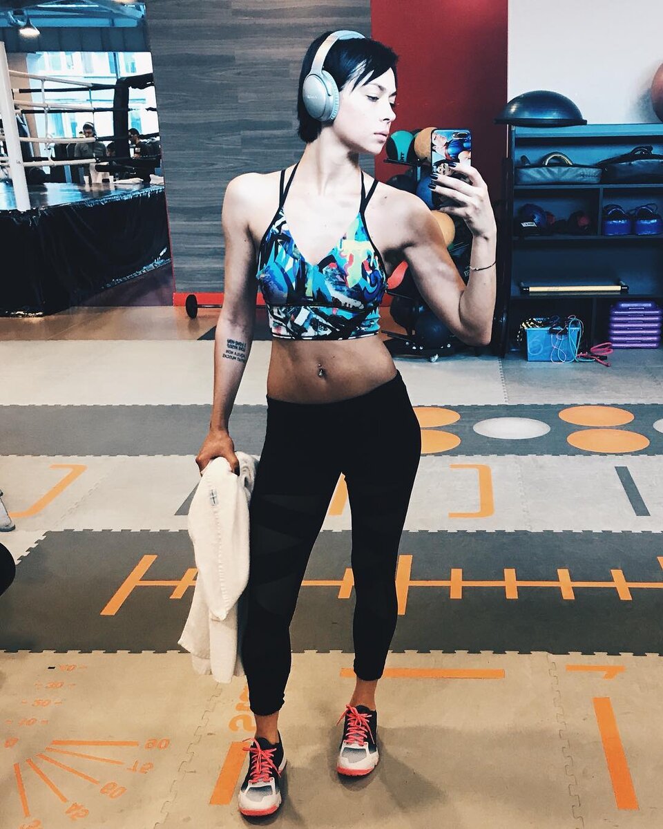 Настасья Самбурская