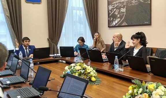 

На совместном заседании комитетов депутаты единогласно проголосовали за преференции