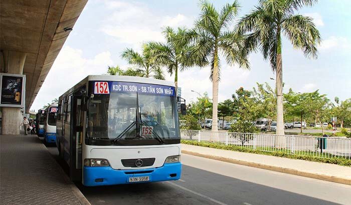 Рейсовый автобус №152 доставит вас до центра Хошимина за 5000 донгов.