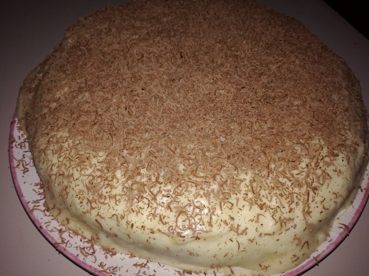 Предлагаю вашему вниманию рецепт торта "Птичье молоко", который станет вашим любимым тортом. Поскольку готовиться он довольно быстро, а получается нежным и вкусным.