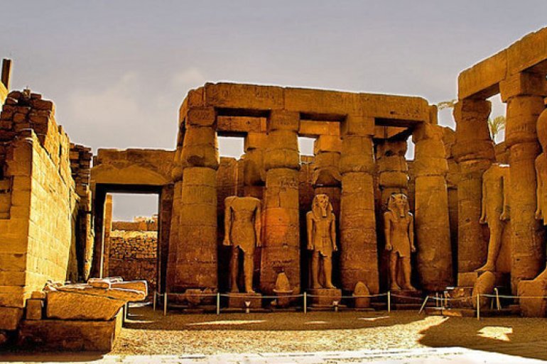 Карнакский храм в луксоре