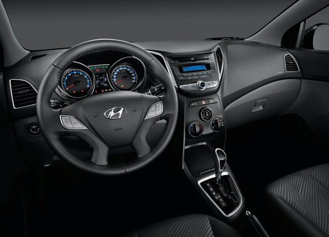 Hyundai HB20  салон