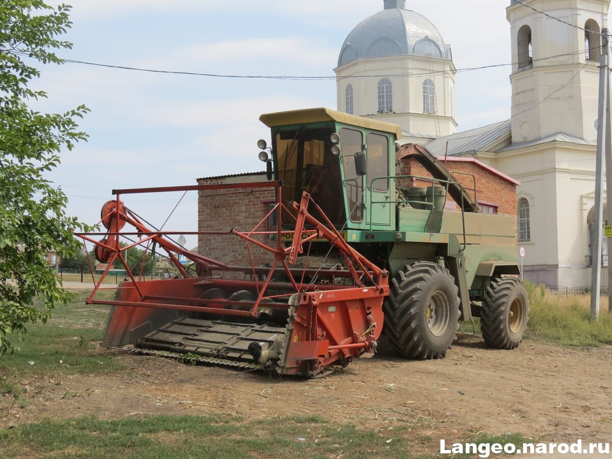Дон-680 с силосной жаткой.