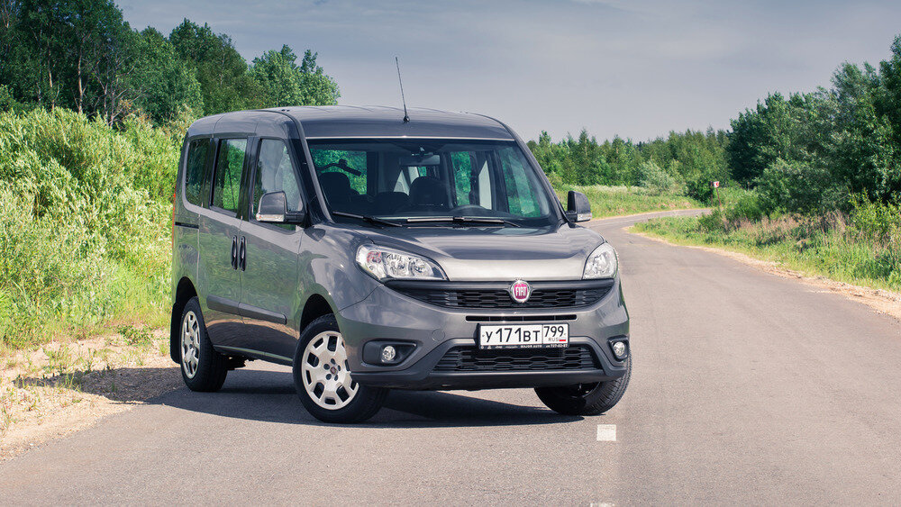 Автомобиль Fiat Doblo Panorama