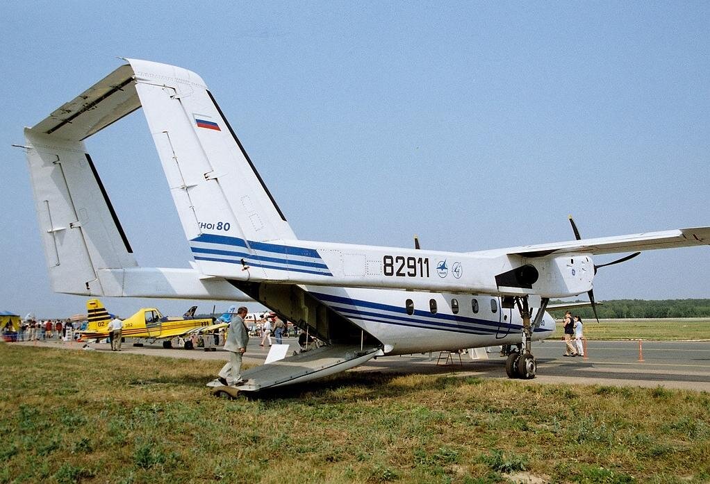 Через рампу в задней части фюзеляжа Су-80 можно было загружать грузы и производить посадку/высадку пассажиров