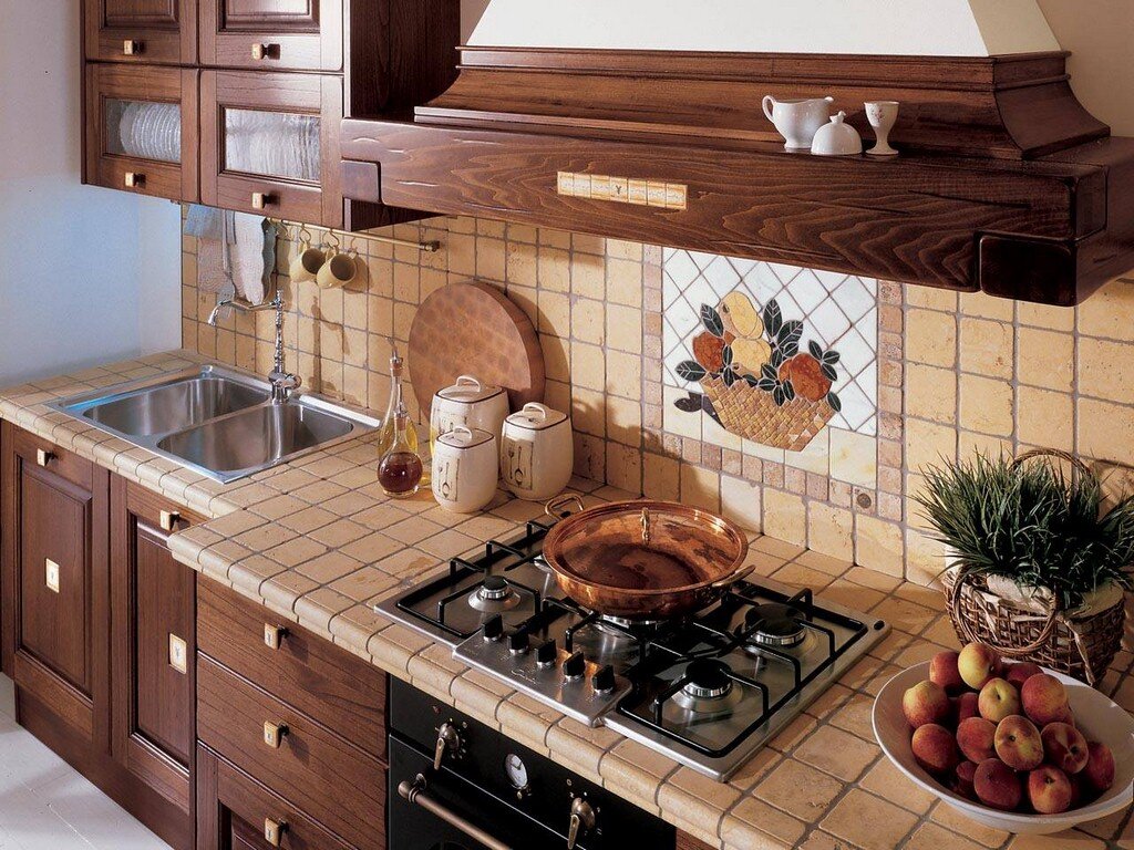 Наиболее подходящий материал для кухонного фартука – это керамическая плитка. Она устойчива к износу, экономична в эксплуатации.-2