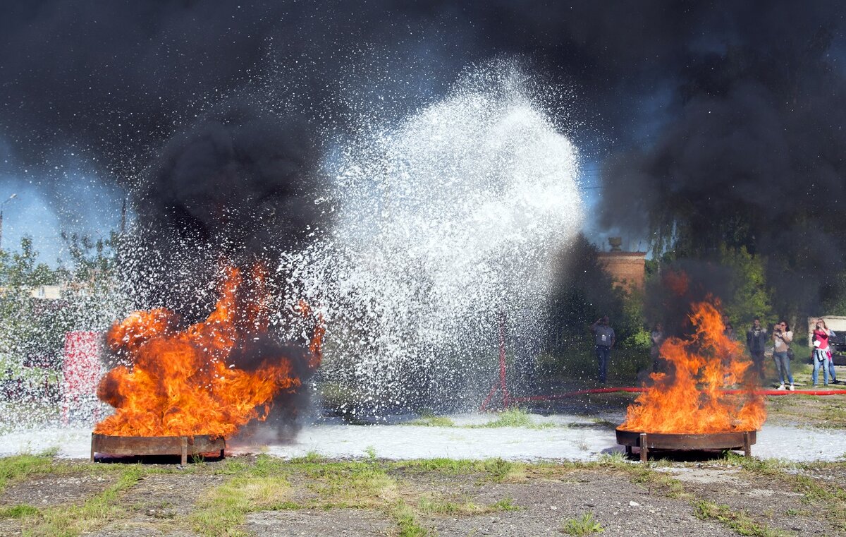 Фото 1. Огневые испытания на Курсах повышения квалификации Пожнефтехим. Донской, Тульская обл., 2018.  